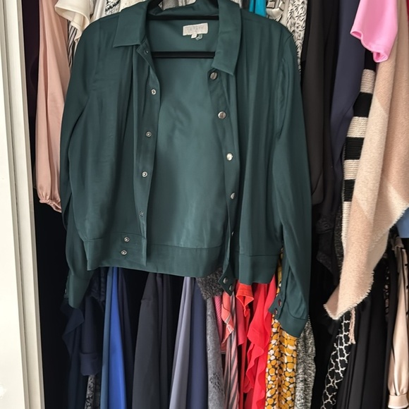 Embroidered Green Women's Top - Picture 3 of 5